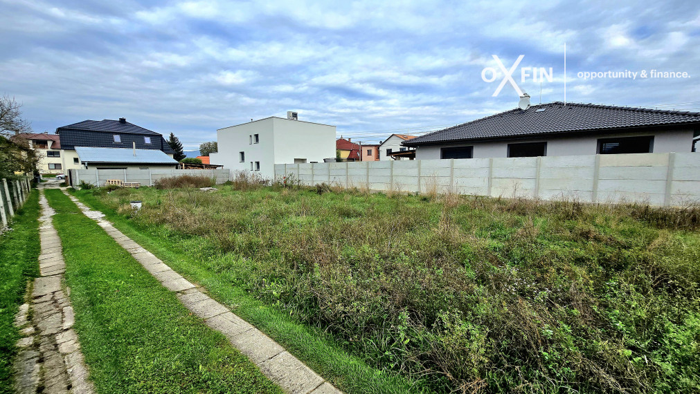 Na predaj stavebný pozemok - Trenčianske Stankovce