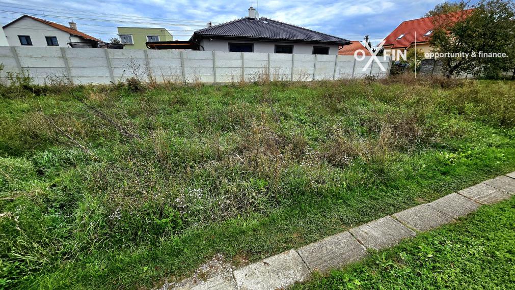 Na predaj stavebný pozemok - Trenčianske Stankovce