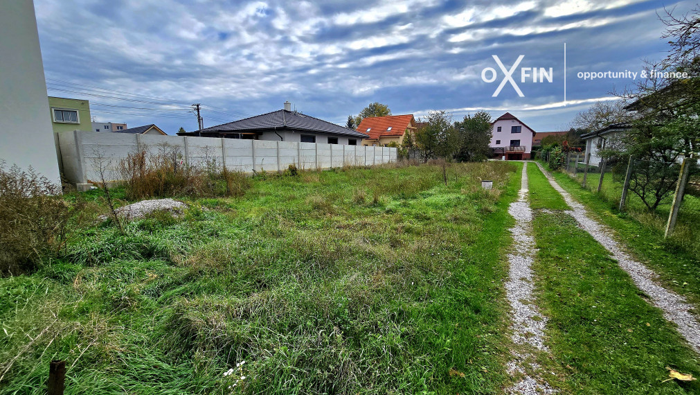 Na predaj stavebný pozemok - Trenčianske Stankovce