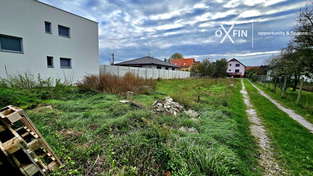 Na predaj stavebný pozemok - Trenčianske Stankovce