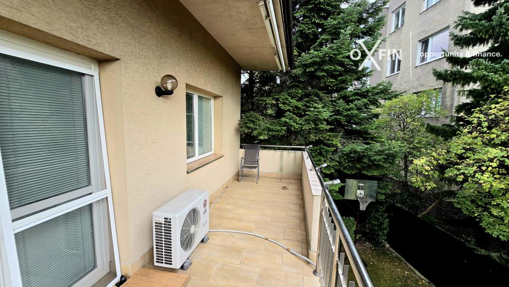 Na predaj Dvojgeneračný rodinný dom s dvomi vchodmi 2 a 5 izieb. Mozartova-Staré Mesto