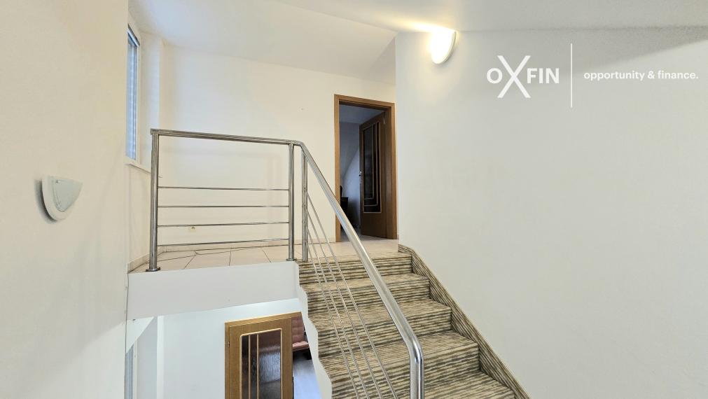 Na predaj Dvojgeneračný rodinný dom s dvomi vchodmi 2 a 5 izieb. Mozartova-Staré Mesto