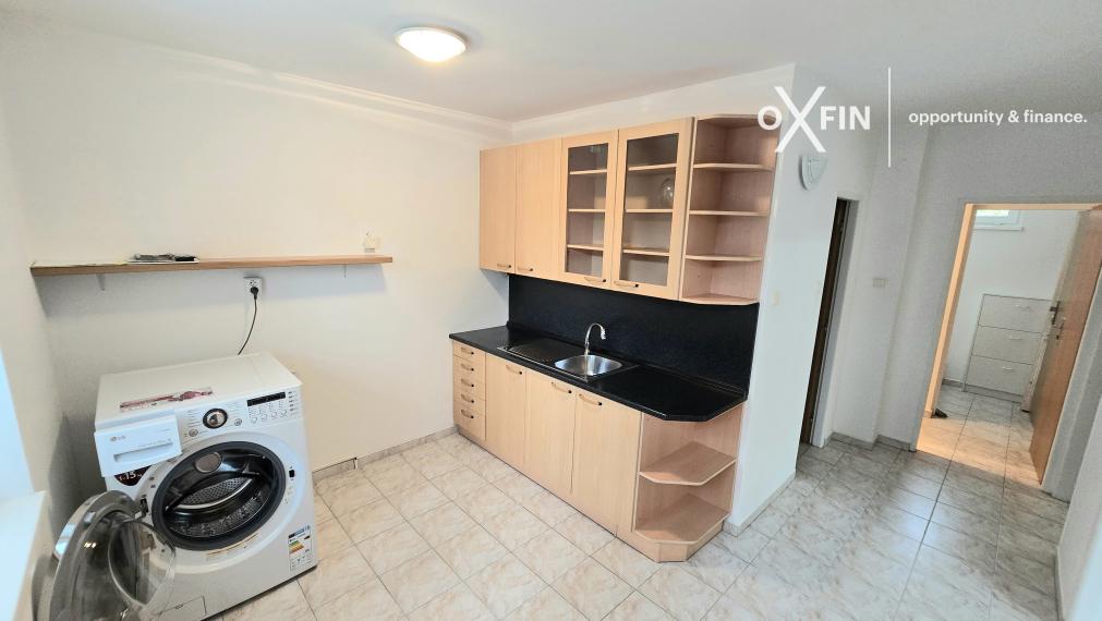 Na predaj Dvojgeneračný rodinný dom s dvomi vchodmi 2 a 5 izieb. Mozartova-Staré Mesto