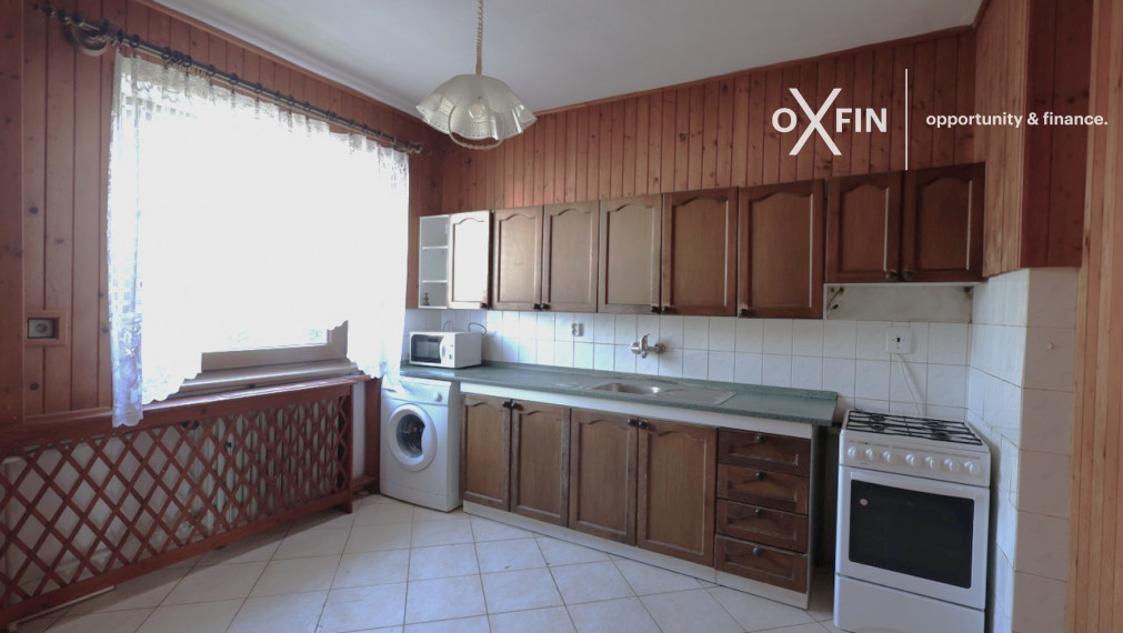 Rodinný dom vhodný na podnikanie  4 km od Piešťan.