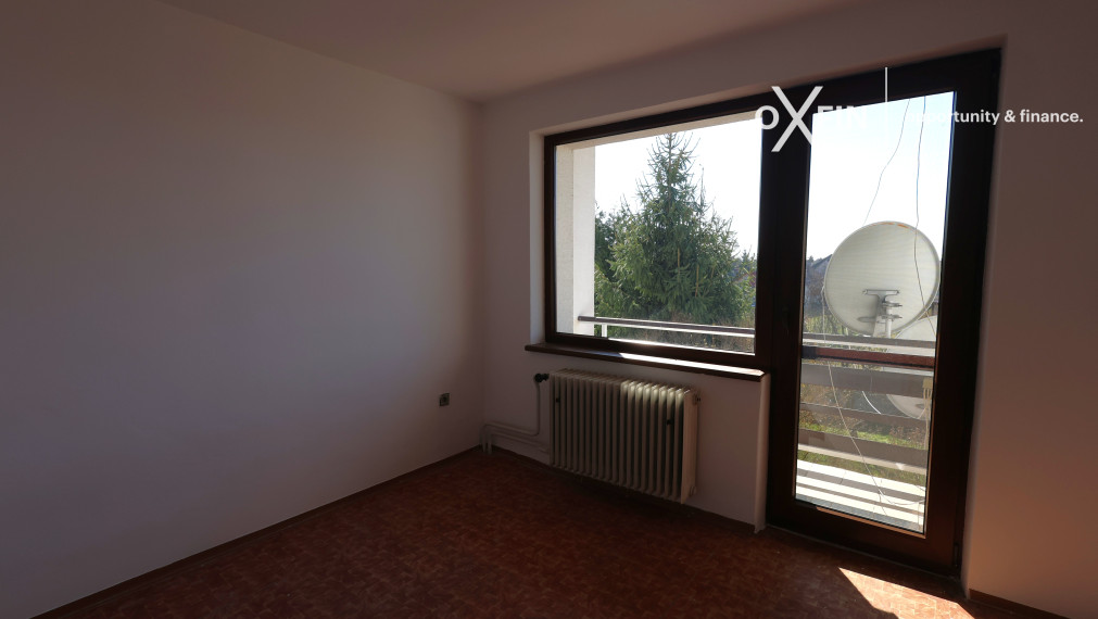 Rodinný dom vhodný na podnikanie  4 km od Piešťan.