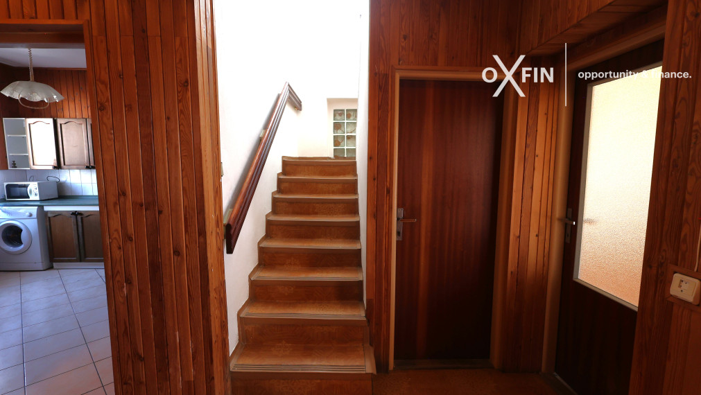 Rodinný dom vhodný na podnikanie  4 km od Piešťan.