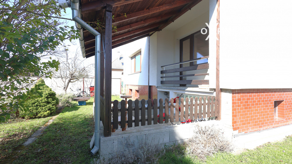 Rodinný dom vhodný na podnikanie  4 km od Piešťan.