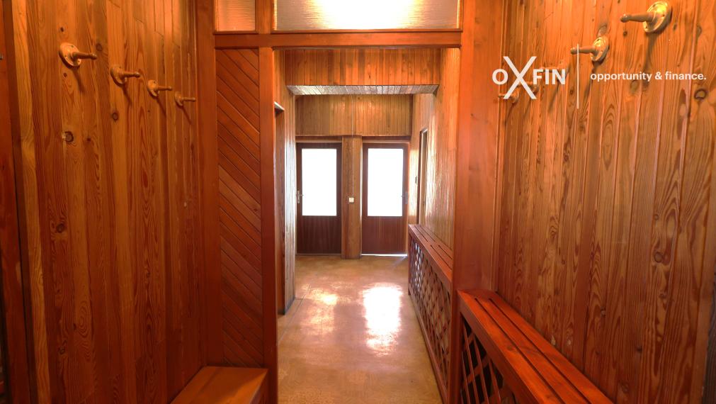 Rodinný dom vhodný na podnikanie  4 km od Piešťan.