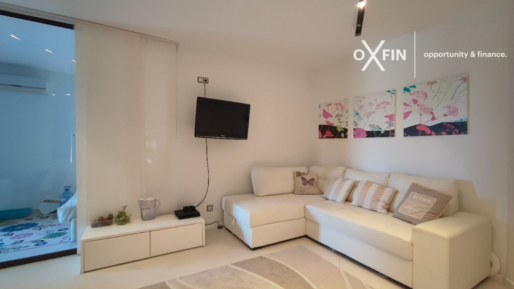 *EXKLUZÍVNE*  Luxusný 2-izbový apartmán s výhľadom na more v elitnom komplexe Sand Lilies