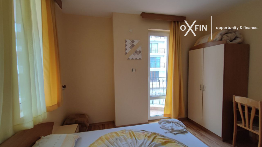 *EXKLUZÍVNE* Priestranný a zariadený 2-izbový byt v bytovom dome v centrálnej časti Sozopolu