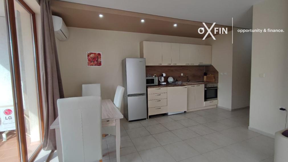 *EXKLUZÍVNE* Trojizbový byt v rezidenčnom komplexe Marina Park 180 m od pláže vo Sveti Vlas