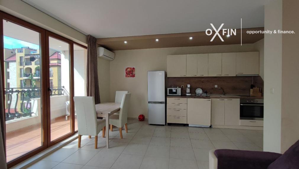 *EXKLUZÍVNE* Trojizbový byt v rezidenčnom komplexe Marina Park 180 m od pláže vo Sveti Vlas