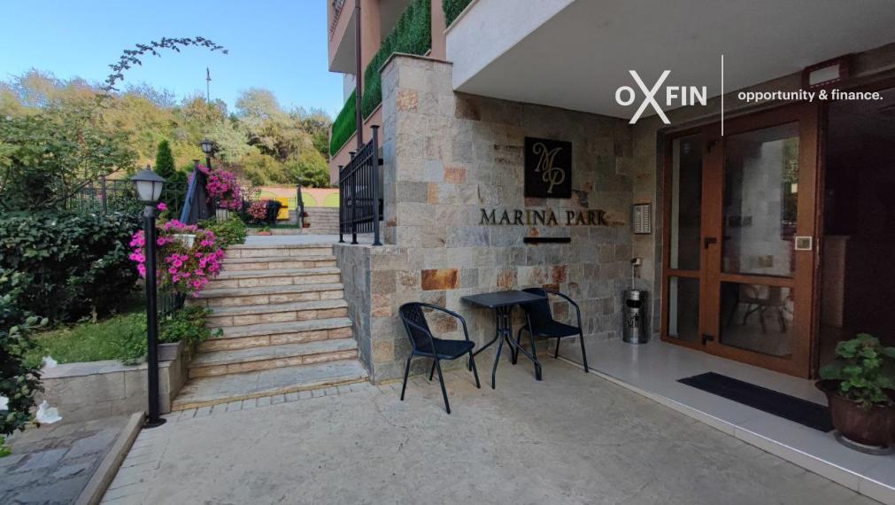 *EXKLUZÍVNE* Trojizbový byt v rezidenčnom komplexe Marina Park 180 m od pláže vo Sveti Vlas