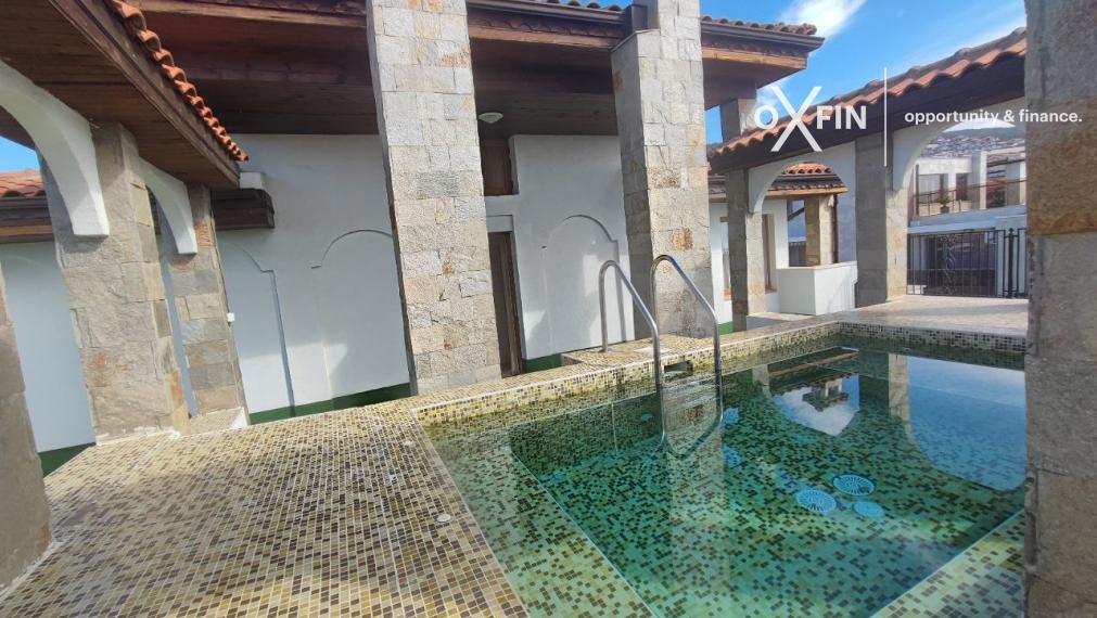 *EXKLUZÍVNE* Trojizbový byt v rezidenčnom komplexe Marina Park 180 m od pláže vo Sveti Vlas