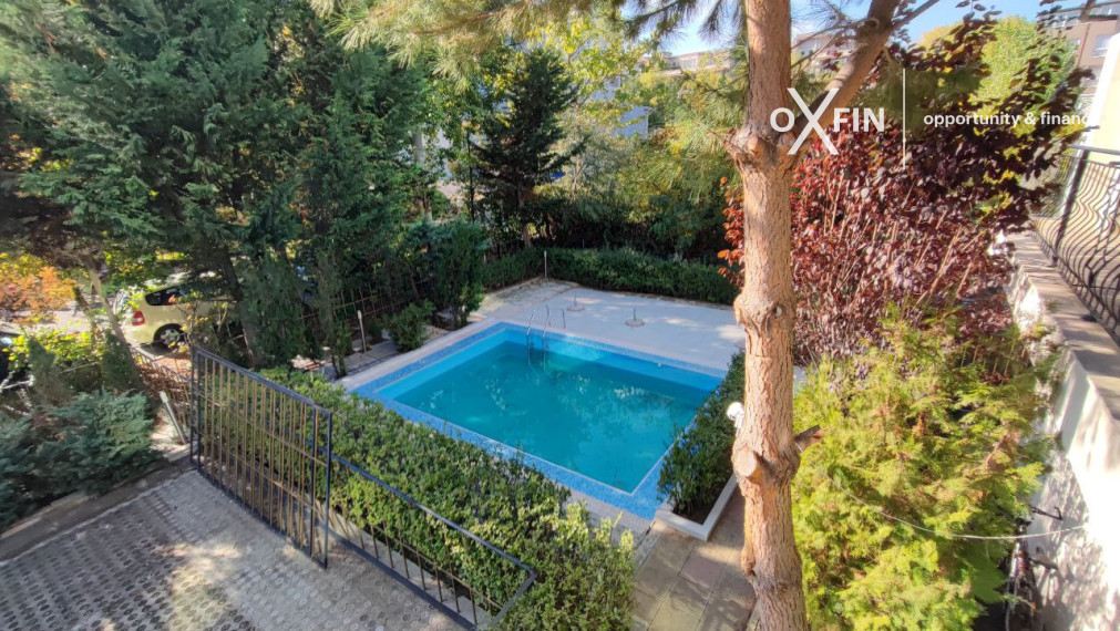 *EXKLUZÍVNE* Celé poschodie s 6 jednoizbovými apartmánmi