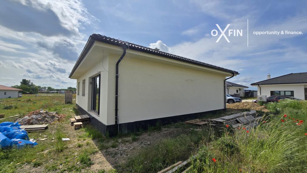 SKOLAUDOVANÉ 4-izbový BUNGALOV-DOLINKY