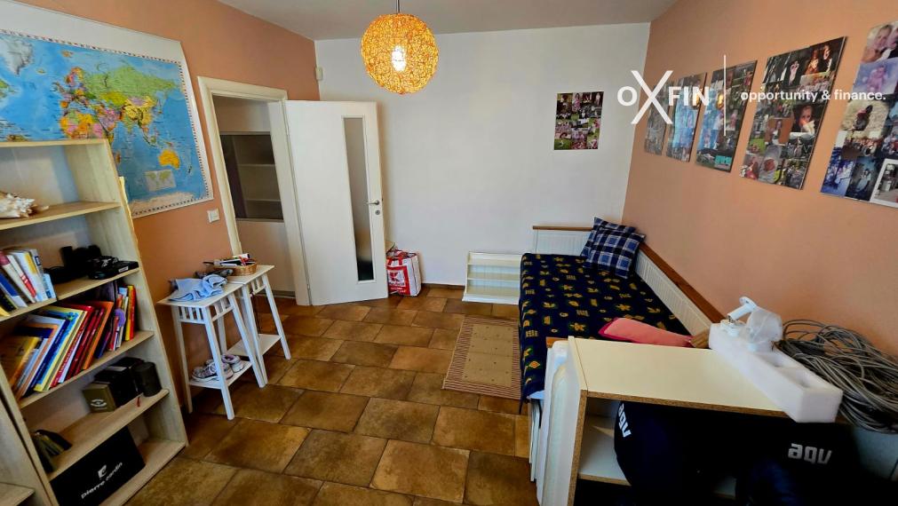 REZERVOVANÉ. 5 izbový rodinný dom Chorvátsky Grob s garážou, bazénom, krbom.