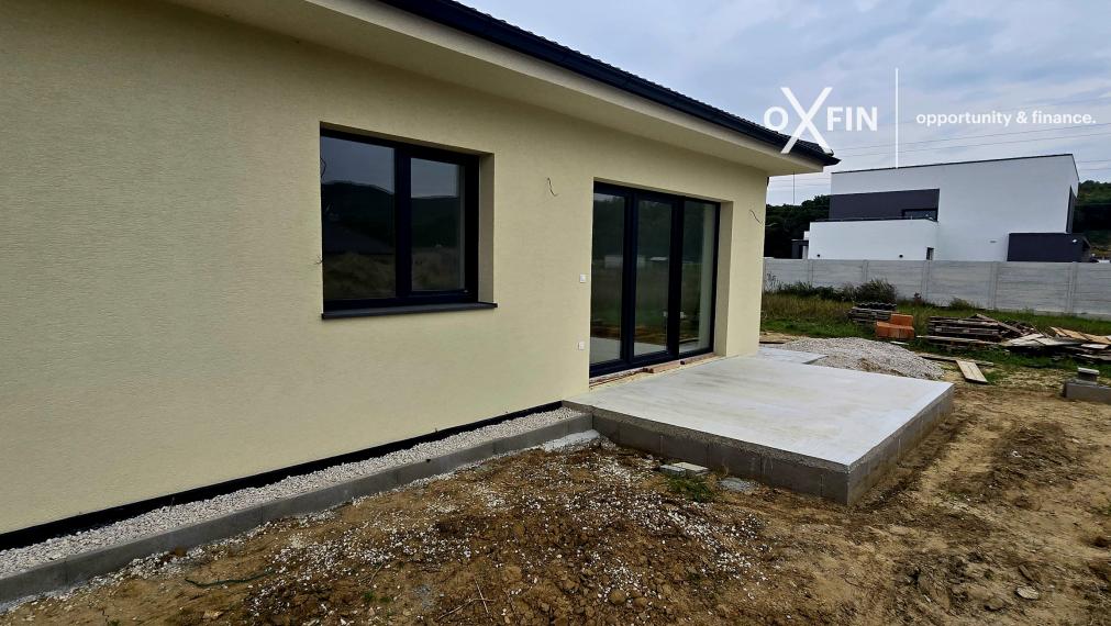 SKOLAUDOVANÉ 4-izbový BUNGALOV-DOLINKY