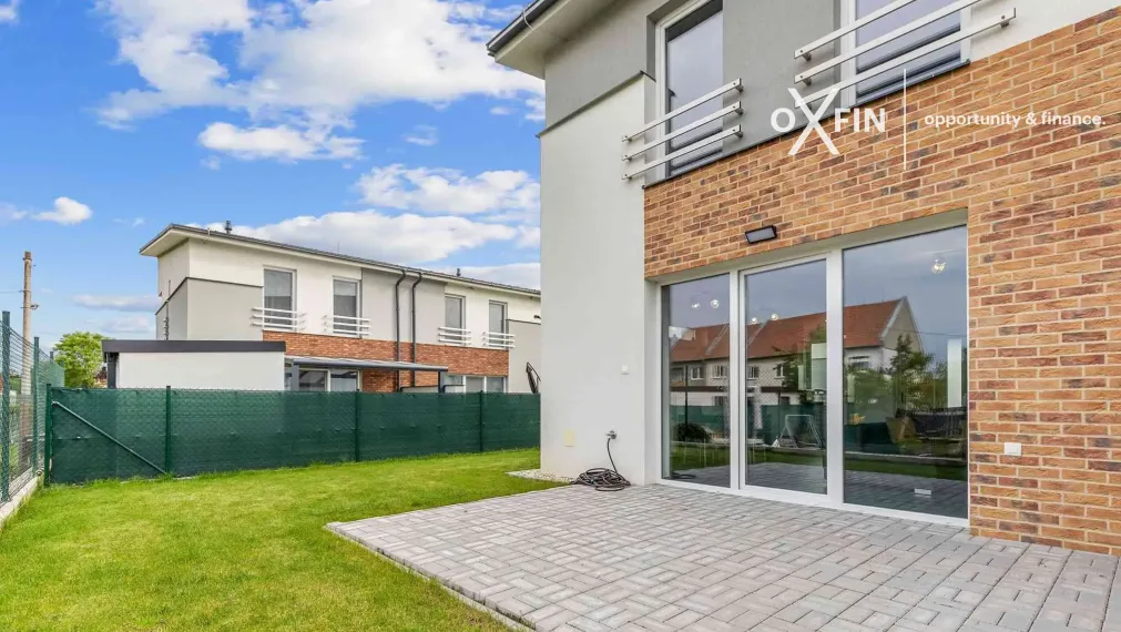 Prenájom prakticky vybaveného 4i rod. domu, Hurbanova Ves