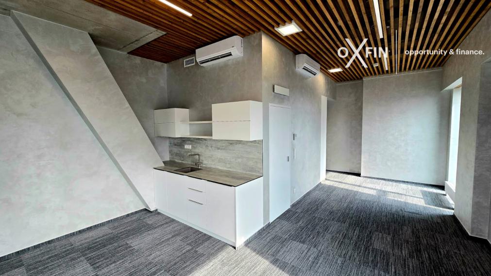 Kancelária s výhľadom na Downtown projekt ZWRIN