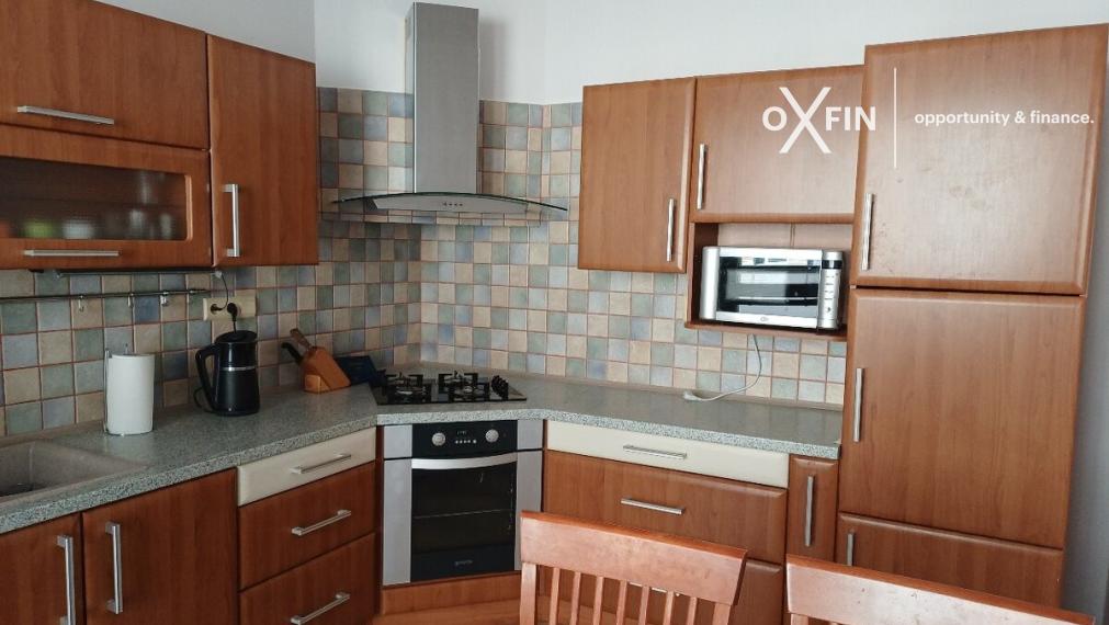 Prenájom 3-izbového bytu Beniakova - Bratislava, Dlhé Diely