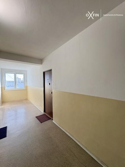 Na predaj 1-izbový byt s veľkým potenciálom v Prievidzi.